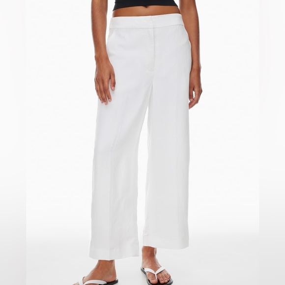 The Limitless Linen Cropped Pant - Picture 3 of 5